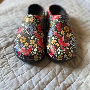 Floral Women's Slip-On Shoes